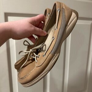 Tan Sperry shoes size 8